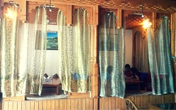 Kashmiri ambience of Poush Restaurant,Thane
