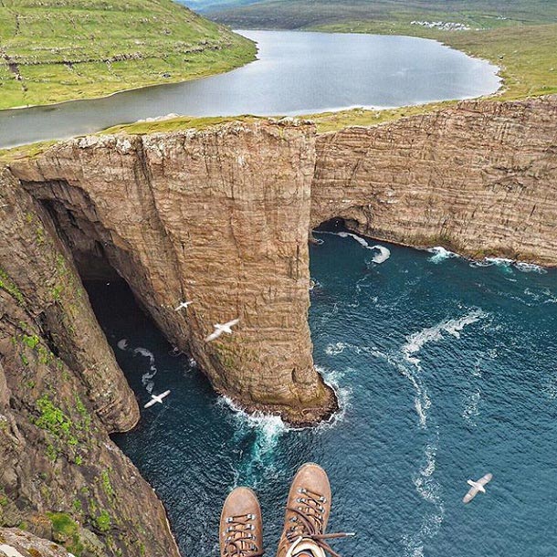 Trælanípa, Faroe islands Trælanípa, Faroe islands