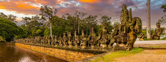 Arrival in Siem Reap – Tonle Sap Floating Village