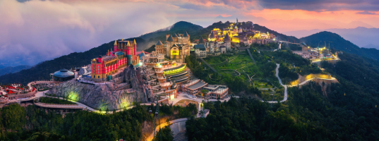 Day_07__Ba_Na_Hills_&amp;_Golden_Hand_Bridge[1]