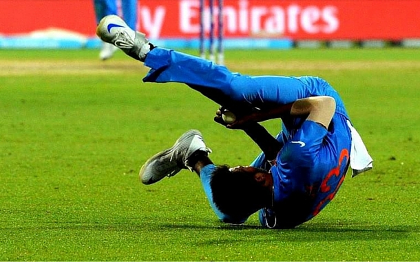 Hardik Pandya's super catch at the ICC T20 WC 2016 Hardik Pandya's super catch at the ICC T20 WC 2016