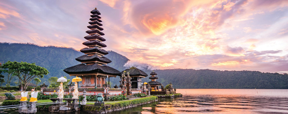 Hindu temple on Bratan lake in Bali