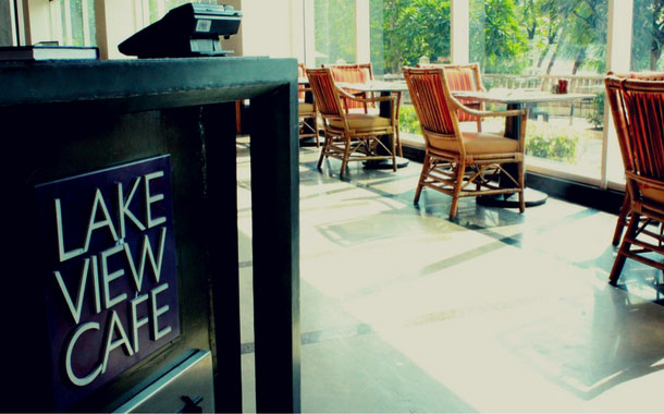 Lake View Cafe at the Renaissance, Mumbai Lake View Cafe at the Renaissance, Mumbai