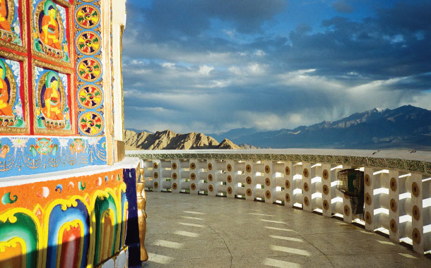 Paintings on the wall of Stupa
