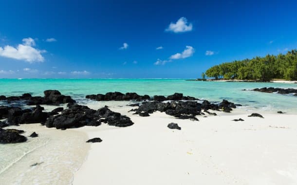 Ile aux Cerfs Beach