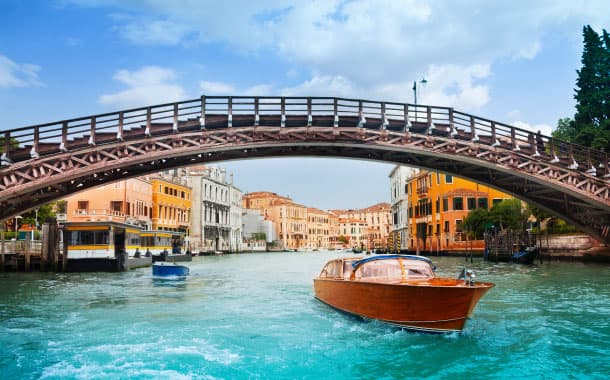 Water taxis, Venice