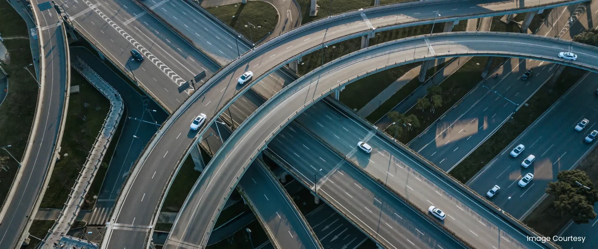 Dubais Transportation A Modern Marvel for Every Traveller.webp