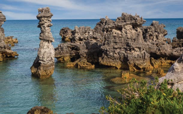 Columns of limestone, Tobacco Bay