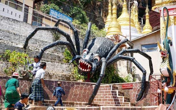 Giant spider at the entrance of Pindaya Caves