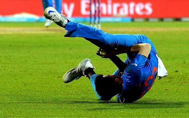 Hardik Pandya's super catch at the ICC T20 WC 2016