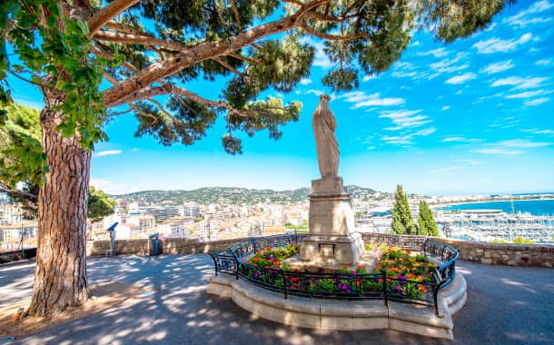 Park with cityscape view, Cannes