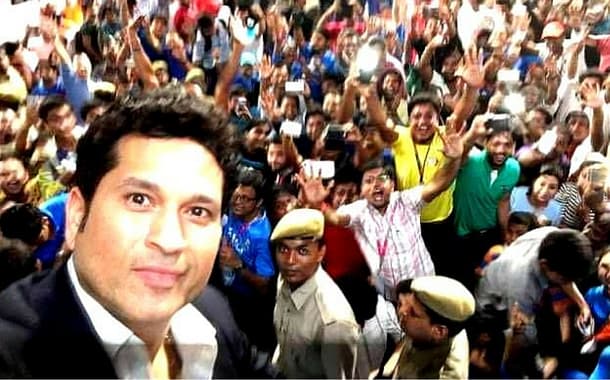 Sachin Tendulkar's selfie with the crowd at ICC T20 WC 2016